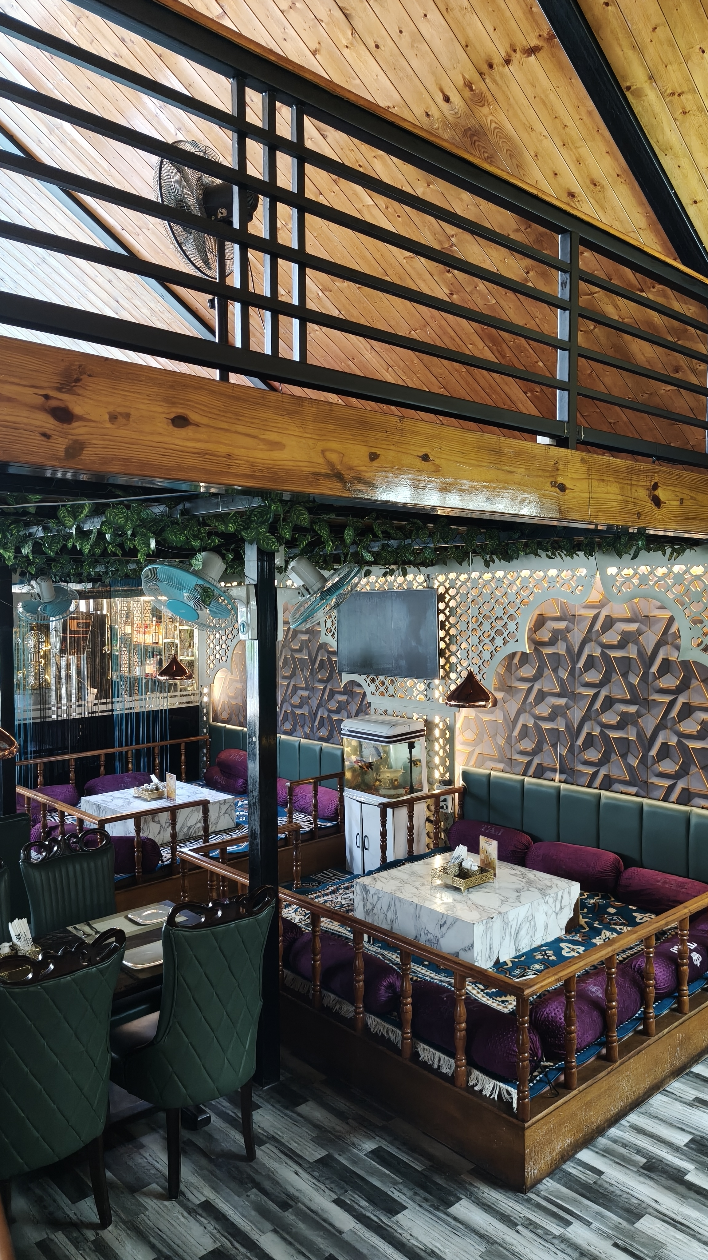 Taj Restaurant Cafe