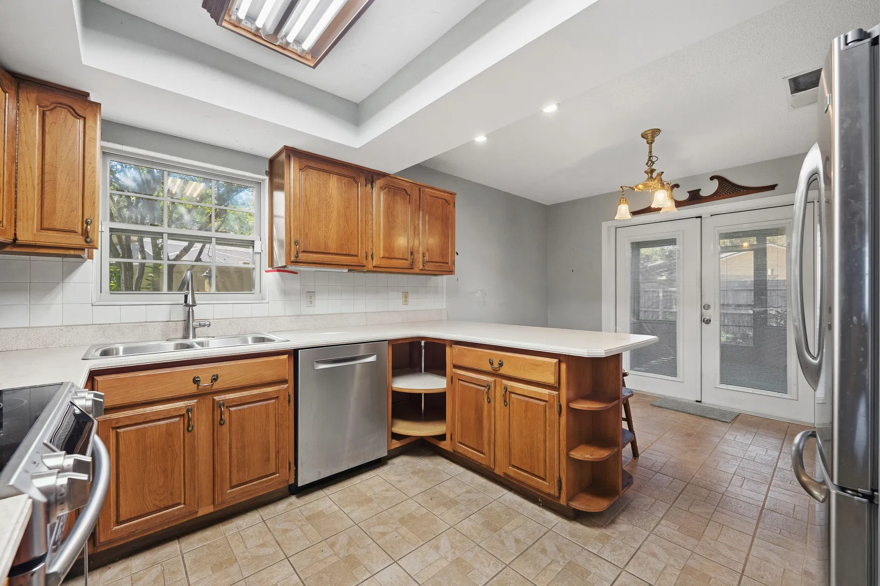 4-Bedroom Single-Family Home for Sale in Orlando, Florida image 4