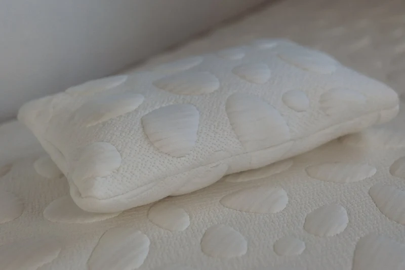 Milari Organic Wool Toddler Pillow | Safe, Cozy Sleep